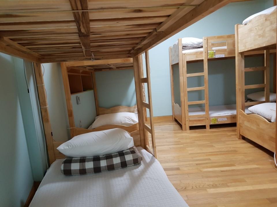 Hostel Lyndon Jeju Extérieur photo