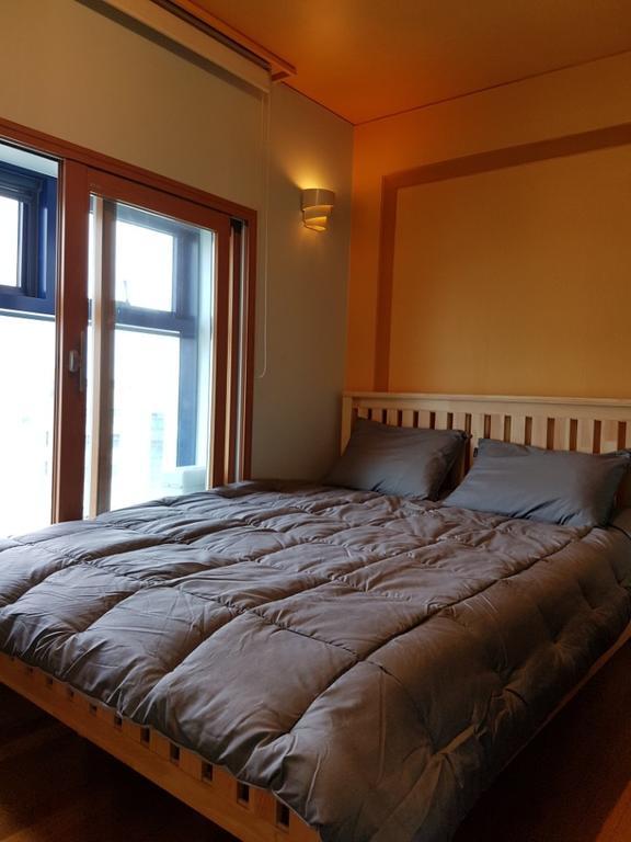 Hostel Lyndon Jeju Extérieur photo