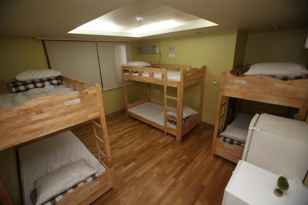Hostel Lyndon Jeju Extérieur photo