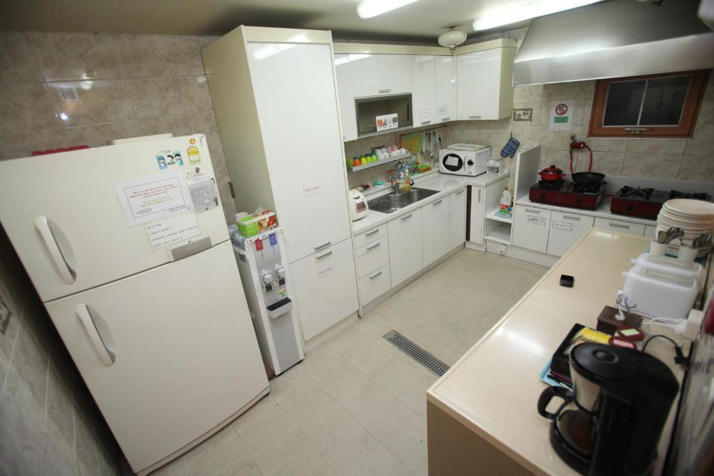 Hostel Lyndon Jeju Extérieur photo